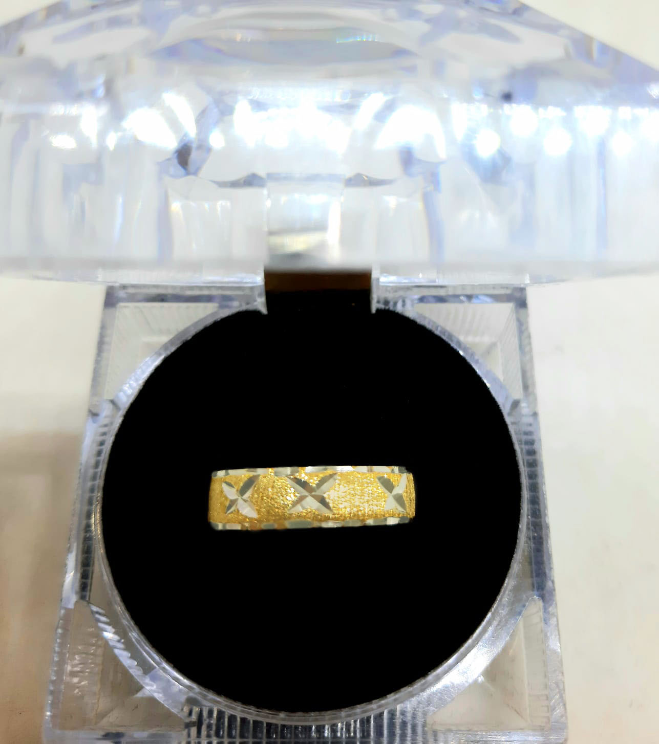 Gold Ladies Wedding Ring